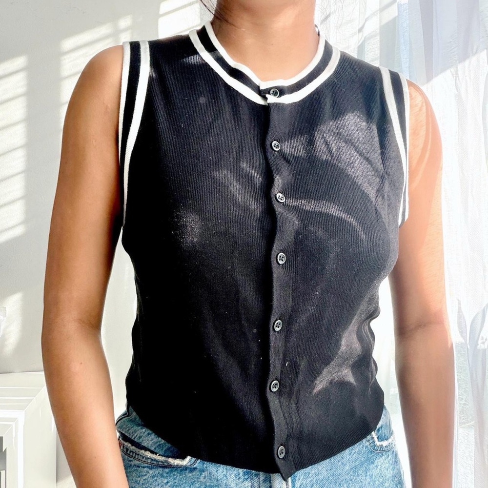H&M Black Sleeveless Button-Front Knit Top with White Trim